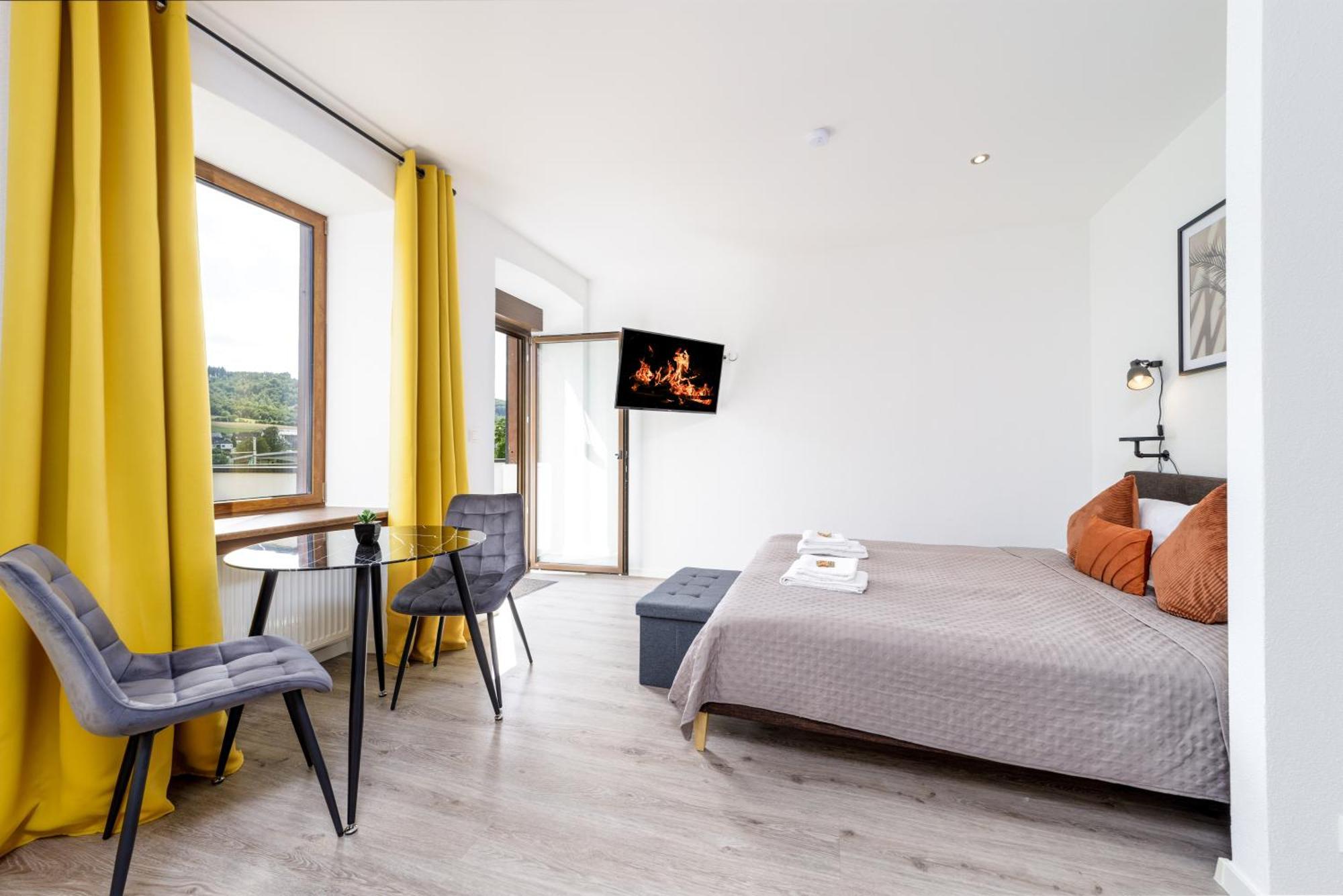Vonmos Moselblick Apartments Kinheim Екстер'єр фото